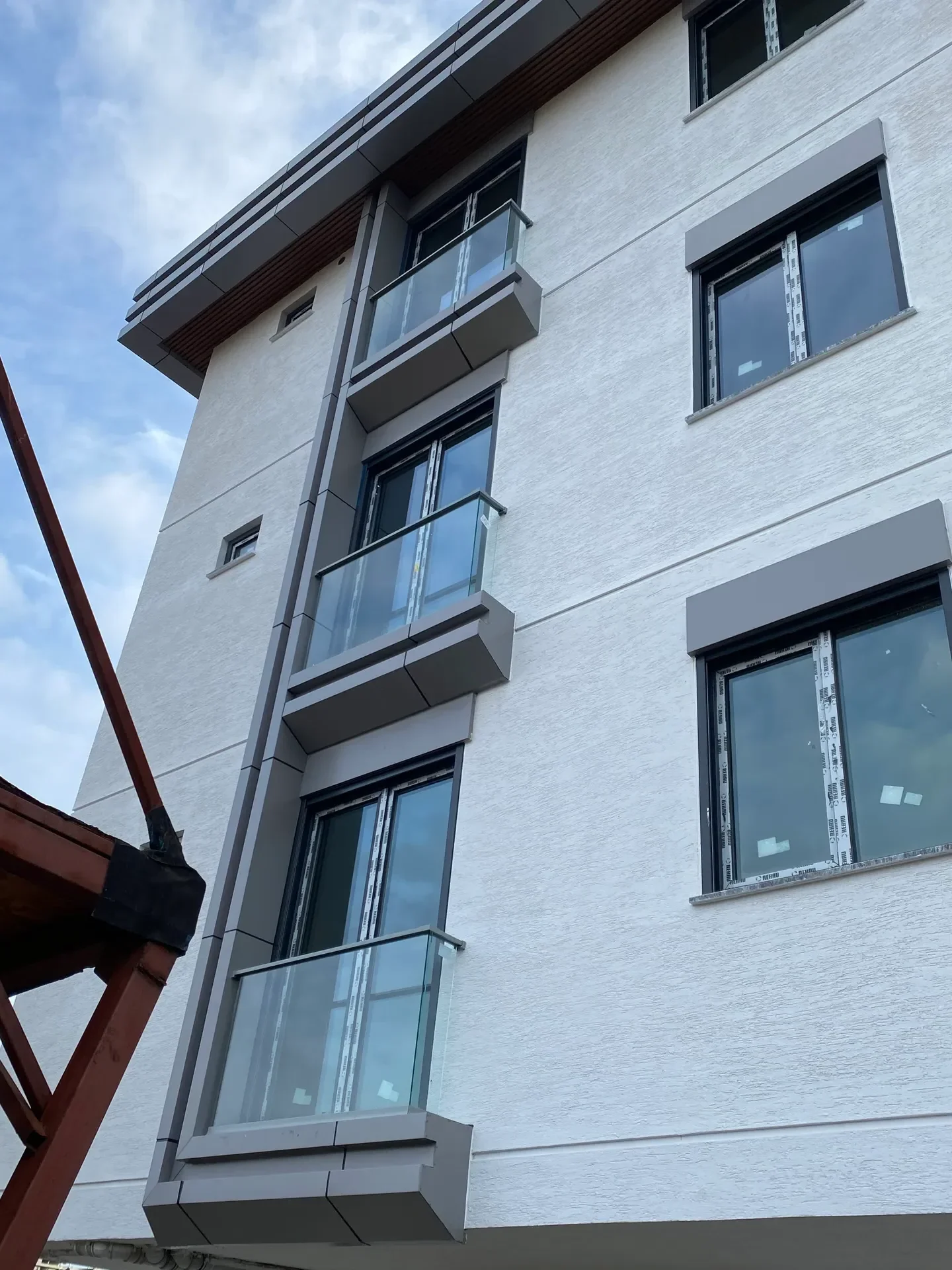 Dış Cephe Fransız Balkon Cam Korkuluk (Proje 2)