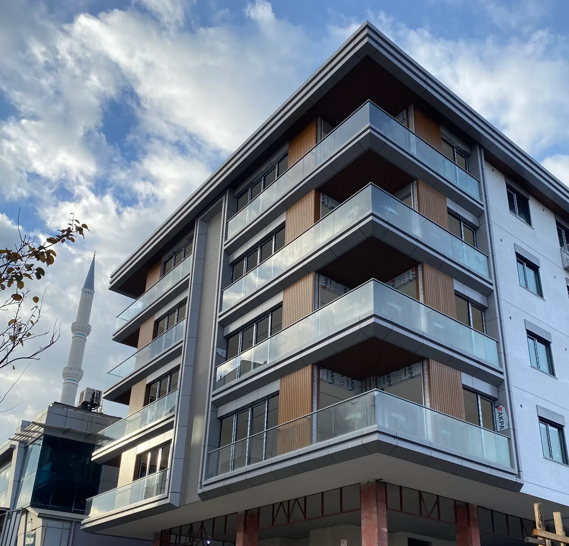 Modern Dış Cephe Cam Balkon